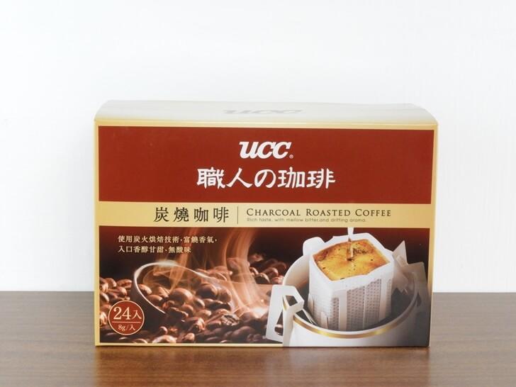 棕色的 UCC 職人系列炭燒濾掛式咖啡紙盒